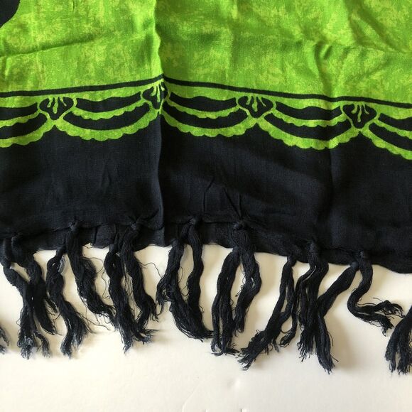Green And Black Floral Beach Sarong Scarf - Picture 8 of 10